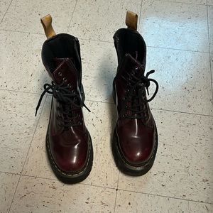Dr. Martens platform Jadon Boot